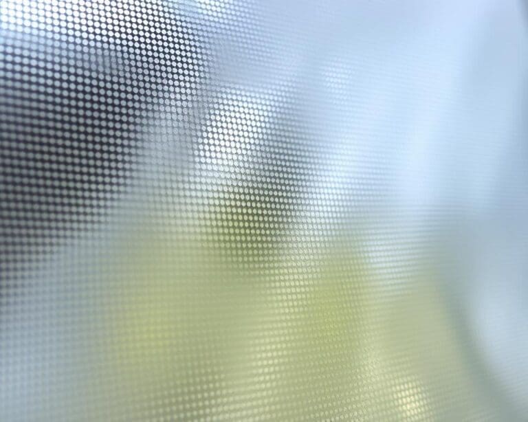 Hoe reflecteert folie zonlicht en warmte?
